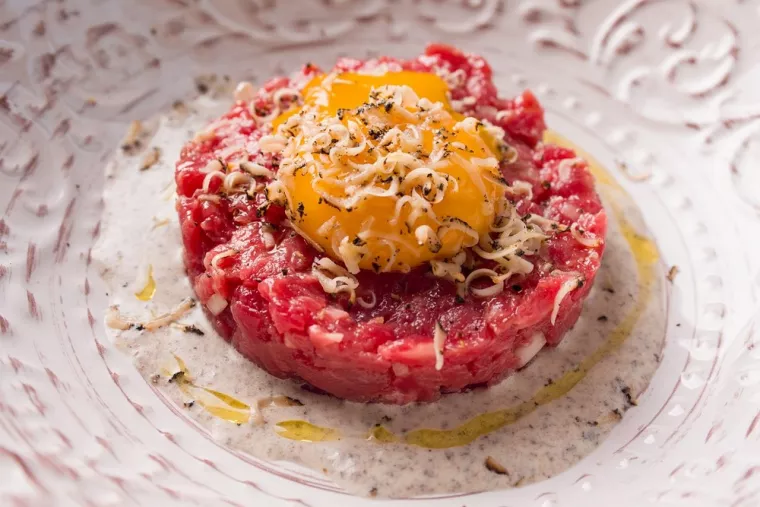 Manger un tartare de boeuf à Lesquin, Lesquin, Aux Guets Apens